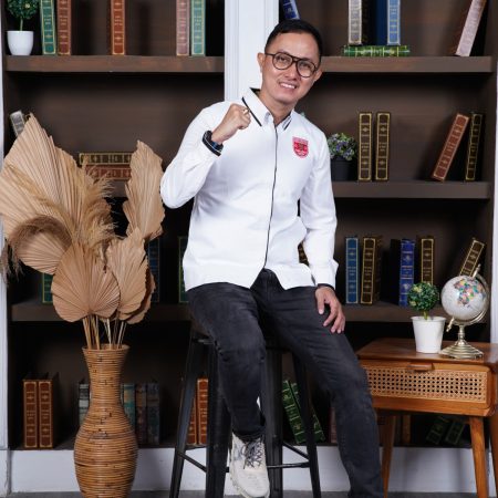 ketua yayasan ketua yayasan